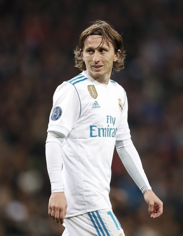 20岁零205天，伊尔迪兹成为尤文历史上最年轻的百场先生